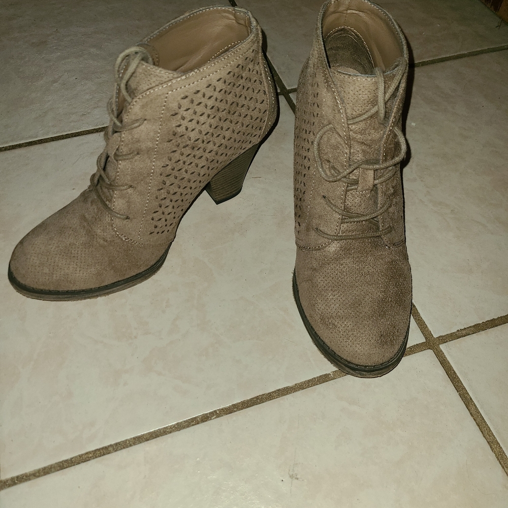 Tan booties size 7